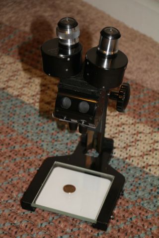 VINTAGE Bausch & Lomb STEREO Microscope.  10X - 30X 2