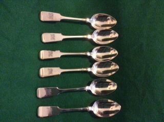 A Set Of 6 X Solid Silver Fiddle Patterned Teaspoons