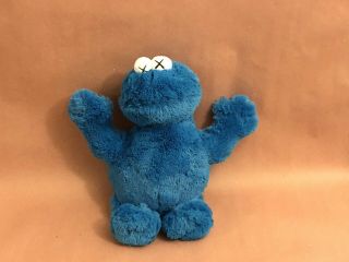 Uniqlo X Kaws X Sesame Street Cookie Monster Limited Edition 2018