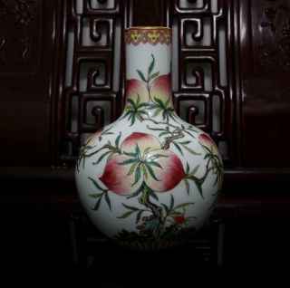Old Rare Famille Rose Chinese Porcelain Peach Vase Qianlong Mk H8.  27”