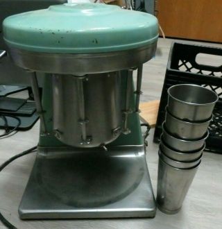 Vintage Prince Castle Sterling Illinois Milkshake Multimixer W/ 6 Cups 9b Read