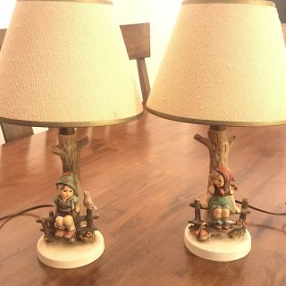 Set Of 2 Hummel Goebel Lamps “just Resting” -