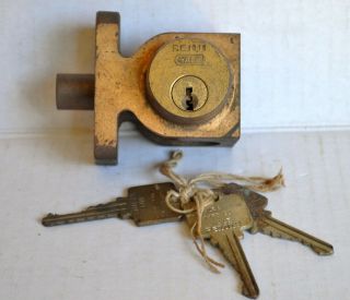 Vintage Antique Old Yale & Towne Mfg.  Co Deadbolt Lock W/ 3 Keys Made For R&ie