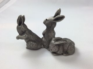 3 Bunnies Rabbits Hallmark Little Gallery 1980 Pewter Miniature