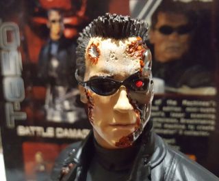Gentle Giant Terminator 3 Rise Of The Machines Battle T - 850 Bust Light