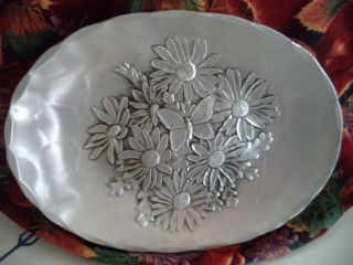 Vntg Wendell August Forge Handmade Oval Dish Butterfly With Daisies