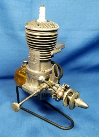 Vintage 1946 Cyclone 60 Gr Model Spark Ignition Cl/uc Tether Car Engine