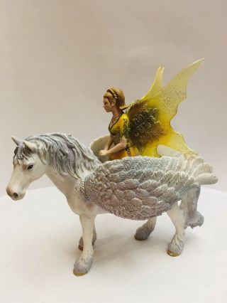 Schleich Bayala Pegasus Fairy Horse 70423