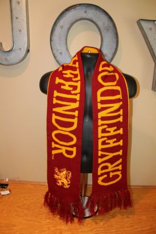 The Wizarding World Harry Potter Gryffindor Reversible Scarf Universal Studios