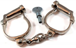 Chrome Hiatt Darby Non - Adjustable Handcuffs Police Prison Restraints With Key