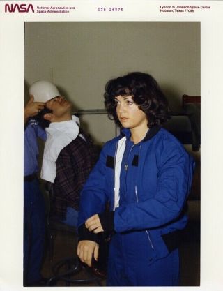 Judy Resnik / Orig Nasa 8x10 Press Photo - 1978 Astronaut Selection