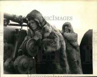 Press Photo Us Naval Gun Crew During Patrol Of The Arctic Ocean In World War Ii