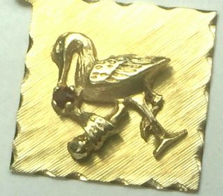 ADORABLE 14K yellow gold natural GARNET STORK BIRD rhomboidal charm.  2.  7gm. 2
