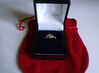 Vintage 18ct Gold Ring With Three Diamonds In Heart Settings Believe Size P/q