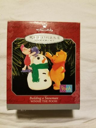 Hallmark 1998 Building A Snowman - Winnie The Pooh And Piglet Ornament