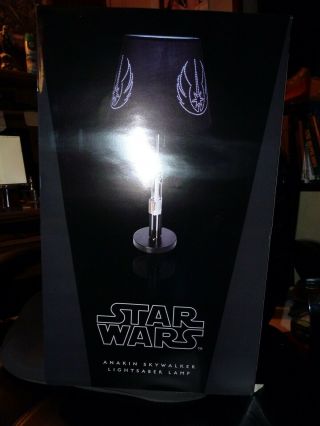 RARE Museum Replicas STAR WARS Anakin Skywalker Light Saber Jedi Master Lamp 3