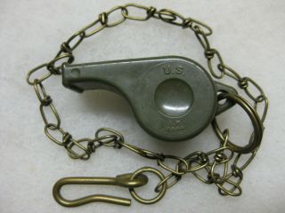 Wwii 1944 U.  S.  Army Usmc Aaf & Paratrooper Plastic Whistle & Lanyard Chain