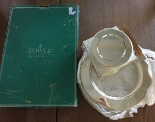 Towle Silversmith Silver - Plated Dinnerware – 8 Chargers And 8 Bread Plates