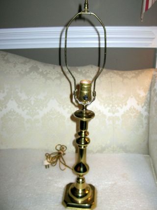 Williamsburg Style Virginia Metalcrafters Brass Colonial Lamp