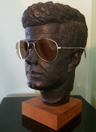 Vintage 1964 Austin Productions Inc.  President John F.  Kennedy Head Sculpture