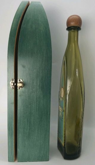 Unique Limited Edition 1942 Don Julio Empty Agave Leaf Shaped Bottle Wooden Case 3