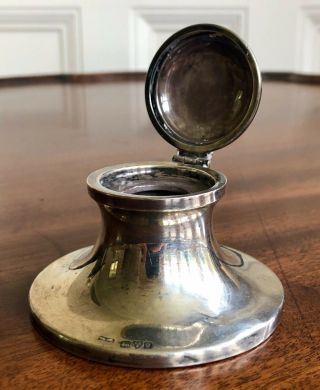 An Antique George V Silver Capstan Inkwell,  Hallmarked Chester,  1916.