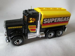1981 Matchbox 1:80 Black Peterbilt Supergas Tanker Truck 56