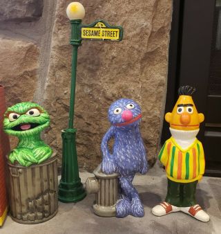 3 Sesame Street Figurines The Gift World Of Gorham - Bert,  Grover,  Oscar & Sign.