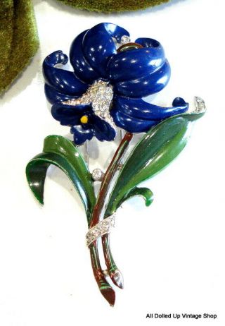 Vintage Crown Trifari 3 " Fur Clip Lily? Navy Blue Enamel Flower Clear Rhinestone