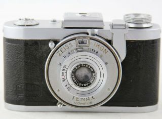 Zeiss Ikon Tenax I Compur,  vintage camera,  lens Novar Anastigmat 1:3,  5 f=3,  5cm 2
