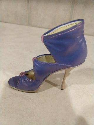 Just The Right Shoe By Raine Diamond Wrap 25458 2003 Purple fantasies 2