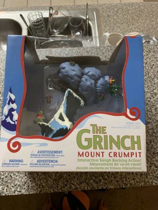 Dr.  Seuss How The Grinch Stole Christmas Mount Crumpit Diorama Mcfarlane