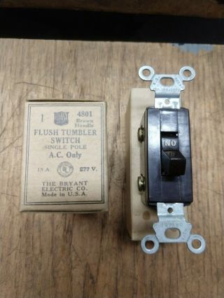 Nos Vintage Bryant Bakelite Light Switch Single - Pole 4801 Brown 15a