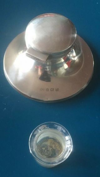 ANTIQUE STERLING SILVER INKWELL,  GLASS LINER.  BIRMINGHAM 1913.  B115. 3