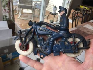 Vintage Hubley Champion Cast Iron Toy Motorcycle 7 Inches Long Police Man Cop