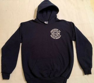 FDNY NYC Fire Department York City Sweatshirt Shirt E 303 Queens Youth L 3