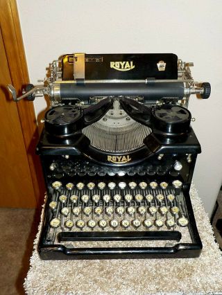 Vintage Antique Royal Typewriter Model 10 Beveled Glass X - 7595a