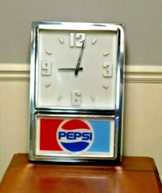 Classic Collectible Pepsi Cola Electric Clock Euc