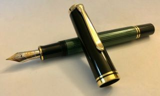 Pelikan Souveran M800 Black/green Fountain Pen 14k F Nib
