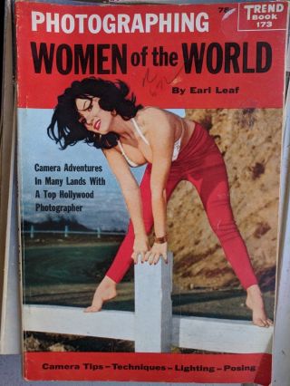 173 1958 Photographing Women Of The World Jayne Mansfield Marilyn Monroe Pin Ups