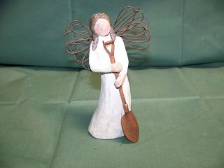 2000 Willow Tree By Demdaco Angel Of The Garden 5 Inch Tall Figurine