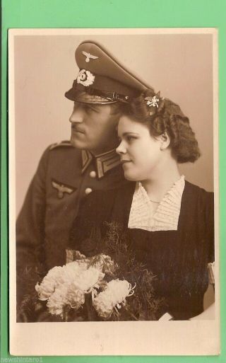 B.  101 German Wwii Photo Postcard - Army Officer & Lady