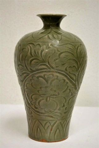 A Rare Song Dynasty Yaozhouyao Meiping Vase With Incised Motifs