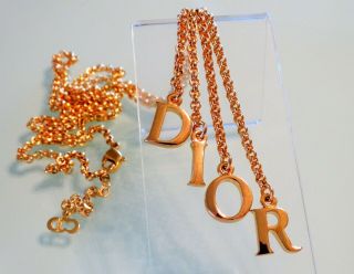 Vtg 1980s Christian Dior Gold Logo Monogram Pendant 26 " Sautoir Runway Necklace