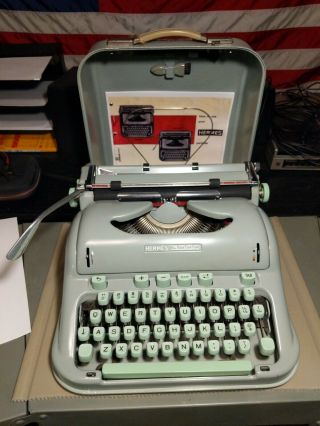 Cleaned & Serviced 1965 Hermes 3000 Vintage Portable Typewriter W/case