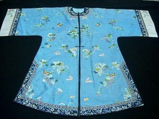 A Good Antique Chinese Embroidered Silk Robe/jacket