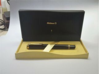 Pelikan M800 Souveran Black Fountain Pen,  Custom 18kt Gold 0.  8mm Stub Nib