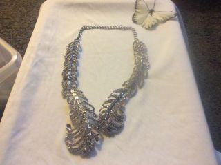 $1500 Impossible To Find 800 Crystal Oscar De La Renta Runway Feather Necklace