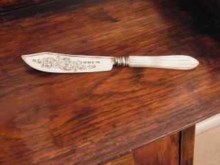 Hallmarked Victorian Silver & Mother Of Pearl Butter Knife 1863 Victorian Knife