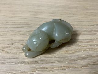 Chinese Jade Carving of a Cat Statue. 2
